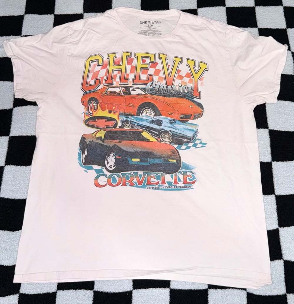 Chemistry Chevy Classics Corvette Graphic T-Shirt White Large